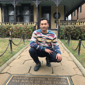 Yazeed Kamaldien en la casa natal del Dr. Martin Luther King Jr en Atlanta Georgia