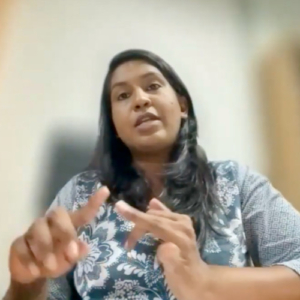 Screenshot von Indeewari Amuatte während eines Zoom-Meetings