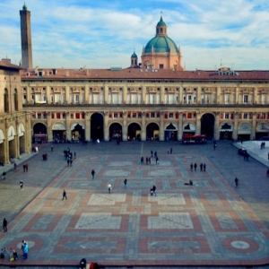 La Gran Plaza Piazza Maggiore Bolonia