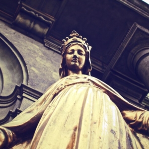 Skulptur von Maria